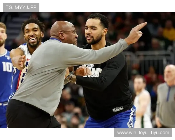 拖延比赛判罚为何难界定？裁判尺度背后的规则解释