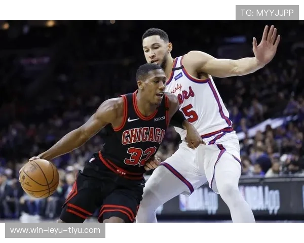 NBA防守三秒的判定标准及常见判罚场景解读